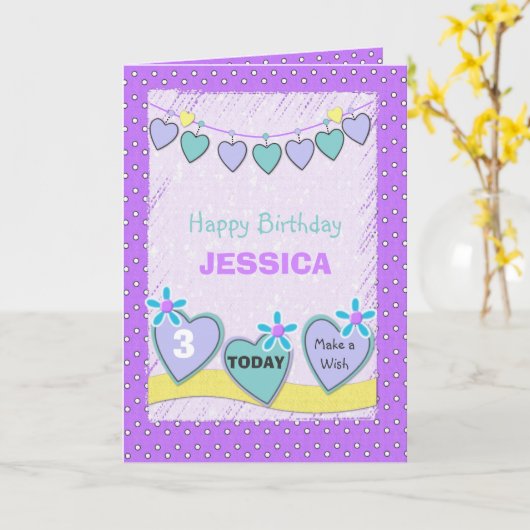 小さな女の子紫の緑の誕生日 カード (黄色い花)