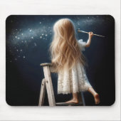 小さな女の子絵を描ズ・スターズ・イン・ナイトスカイ マウスパッド (正面)
