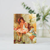 小さな女の子裁縫 ポストカード (スタンド正面)