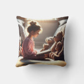 小さな女の子読ーからテディベア クッション (裏面)