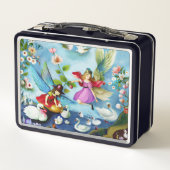 小さな女の子食べ物を与えの妖精たち メタルランチボックス (裏面)