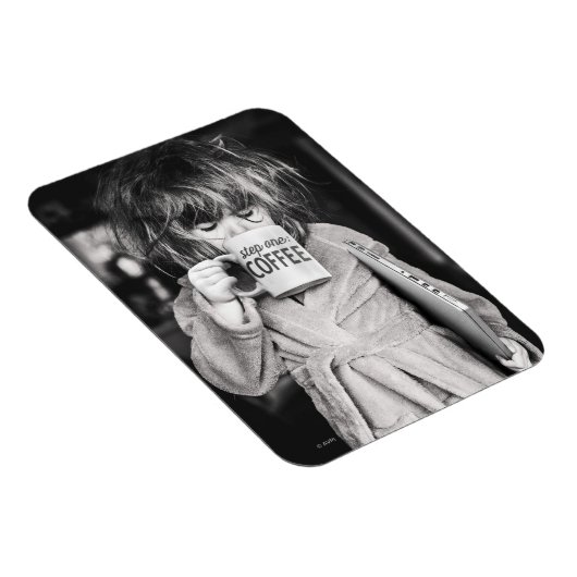 小さな女の子飲料コーヒー マグネット (右側)