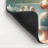 小さな女の子（アヒル付き） マウスパッド (コーナー)