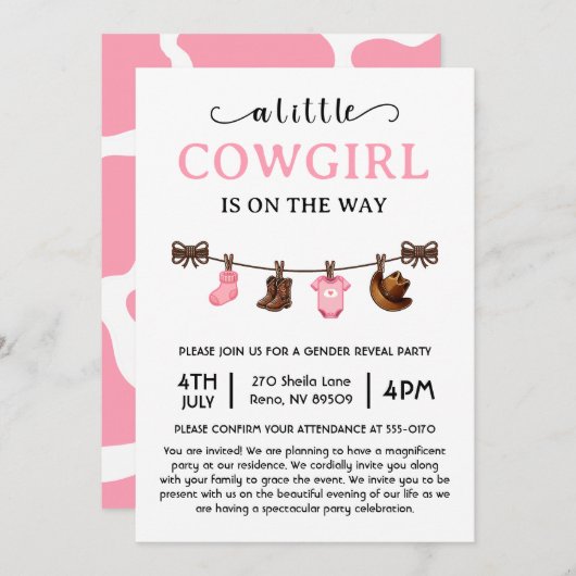 小さな女性のカーボーイがウェスタンの赤ちゃんシャワーの途中にある 招待状 (正面/裏面)