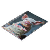 小さな子豚がお誕生日ケーキを食べる ノートブック (左側)