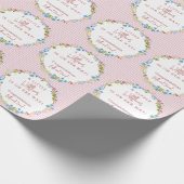 小さな山花が赤ちゃんシャワーの途中にある ラッピングペーパー (角)