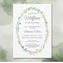 小さな山花が赤ちゃんシャワーを浴びる途中だ 招待状