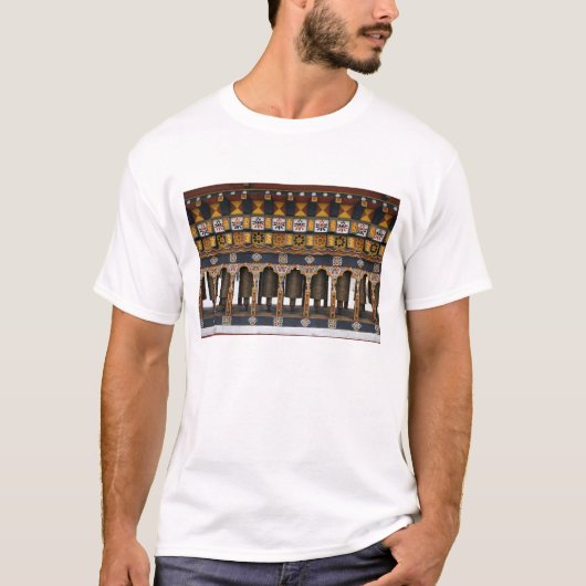 小さな広場の祈りの車輪 Tシャツ (正面)
