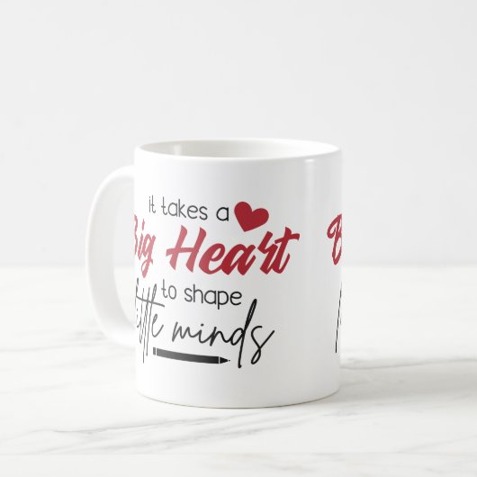 小さな心の形成には大きなハートを必要とする先生 コーヒーマグカップ (正面左)