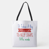 小さな心を形成するには大きなハート救済が必要である トートバッグ (正面)