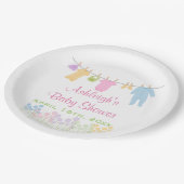 小さな服の赤ちゃんシャワー ペーパープレート (アングル)