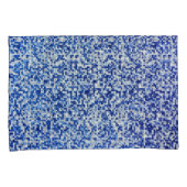 小さな正方形が重なり、青と白の色調 枕カバー (正面右)