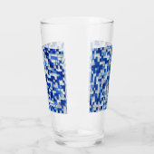 小さな正方形の混乱、白と青の色合い タンブラーグラス (左)