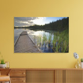 小さな湖に沈む夕日 キャンバスプリント (インサイチュ (リビング))