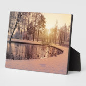 小さな湖のある公園の夕日霜の降りた フォトプラーク (側面)