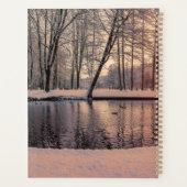 小さな湖のある公園の夕日霜の降りた プランナー手帳 (裏面)