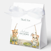 小さな漁師が喜びの赤ちゃんシャワーを浴びている フェイバーボックス (正面)