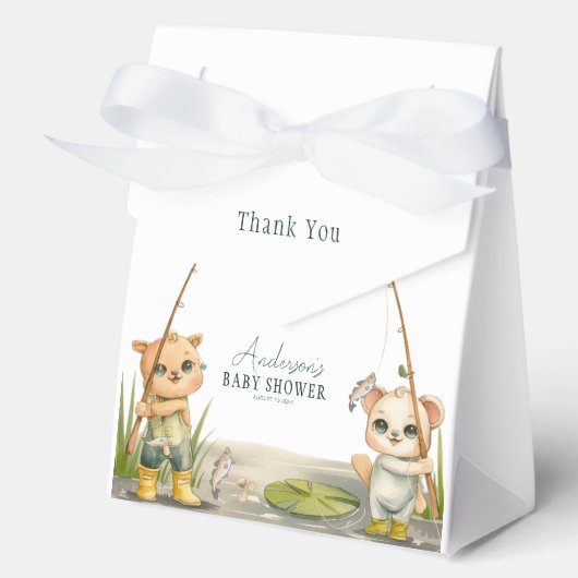 小さな漁師が喜びの赤ちゃんシャワーを浴びている フェイバーボックス (正面)