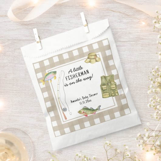 小さな漁師が赤ちゃんシャワーの途中にある フェイバーバッグ (クリップ留めされた状態)
