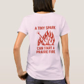小さな火花が草原の火災デザインを開始できる Tシャツ (裏面)
