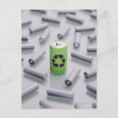 小さな灰色の電池に囲まれている。 ポストカード (正面)