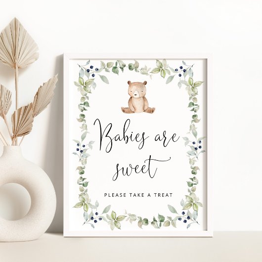 小さな熊のベビーは甘い扱いを受ける ポスター