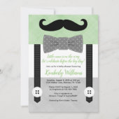 小さな男の赤ちゃんシャワー招待グリーンボウタイ 招待状 (正面)