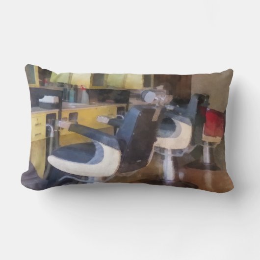 小さな町の床屋 ランバークッション (正面)