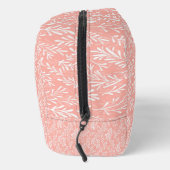 小さな白い小枝を持つパステルピーチ ドップキット (右)