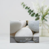 小さな白小石自然写真はがモダンき ポストカード (スタンド正面)