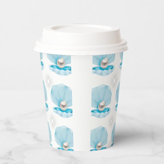 小さな真珠が途中の紙カップ 紙コップ (左)