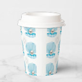 小さな真珠が途中の紙カップ 紙コップ (右)