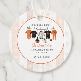 小さな笛ハロウィーンはほとんど赤ちゃんシャワーが必要 フェイバータグ