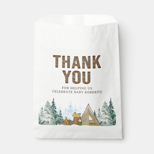 小さな素朴キャンパーの赤ちゃんシャワーを木製 フェイバーバッグ (正面)