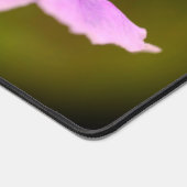 小さな紫色の野生のランのパーソナライズされた花 デスクマット (コーナー)