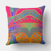 小さな花ホットピンクシェブロン クッション (裏面)