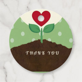 小さな芽が赤ちゃんのシャワーを途中にある フェイバータグ