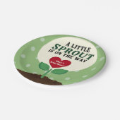 小さな芽が赤ちゃんのシャワーを途中にある ペーパープレート (アングル)