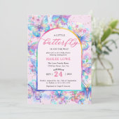 小さな蝶がピンクの赤ちゃんシャワーの途中にある 招待状 (スタンド正面)