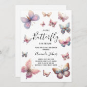 小さな蝶がピンクの赤ちゃんシャワーの途中にある 招待状 (正面/裏面)