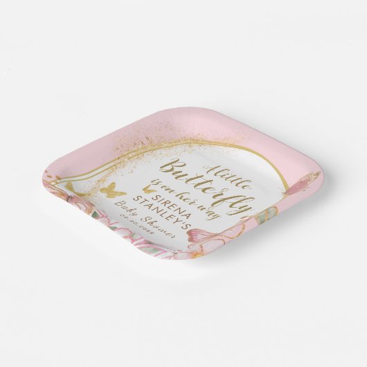 小さな蝶が彼女の方法の女の子の赤ちゃんシャワー ペーパープレート (傾斜あり)