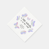 小さな蝶が彼女の途中で赤ちゃんシャワー スタンダードカクテルナプキン (角)