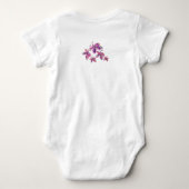 小さな蝶が舞う ベビーボディスーツ (裏面)
