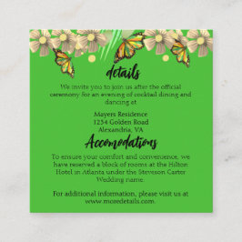 小さな蝶が道を進んでいるフローラ エンクロージャーカード