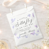 小さな蝶の紫の赤ちゃんシャワー フェイバーバッグ (クリップ留めされた状態)