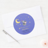 小さな蝶の赤ちゃんシャワーと可愛い象 ラウンドシール (封筒)