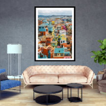 小さな観光客の町の多くのカラフルハウス幸せ