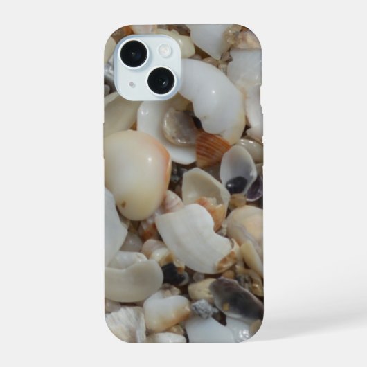 小さな貝殻 ビーチサンド iPhone 15ケース (裏面)