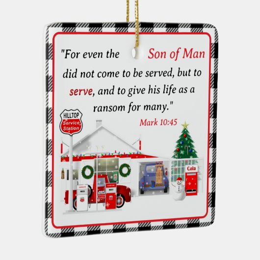 小さな赤いトラックとサービスステーション セラミックオーナメント (右)