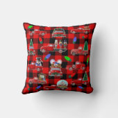 小さな赤いトラックのクリスマスの戻り可能 クッション (裏面)
